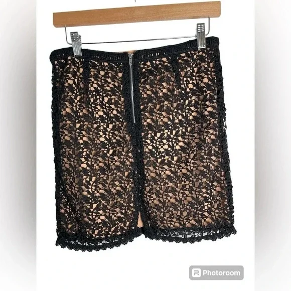 KENDALL & KYLIE Black Tan Lace Overlay Skirt Size Medium Zip Lined New with Tags - Picture 4 of 5